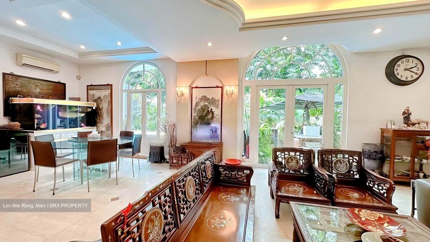 First Avenue (D10), Detached #457653361